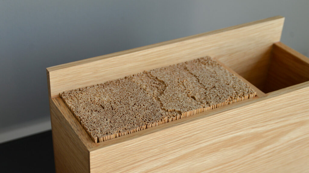 natural oak knife block and kitchen utensils holder