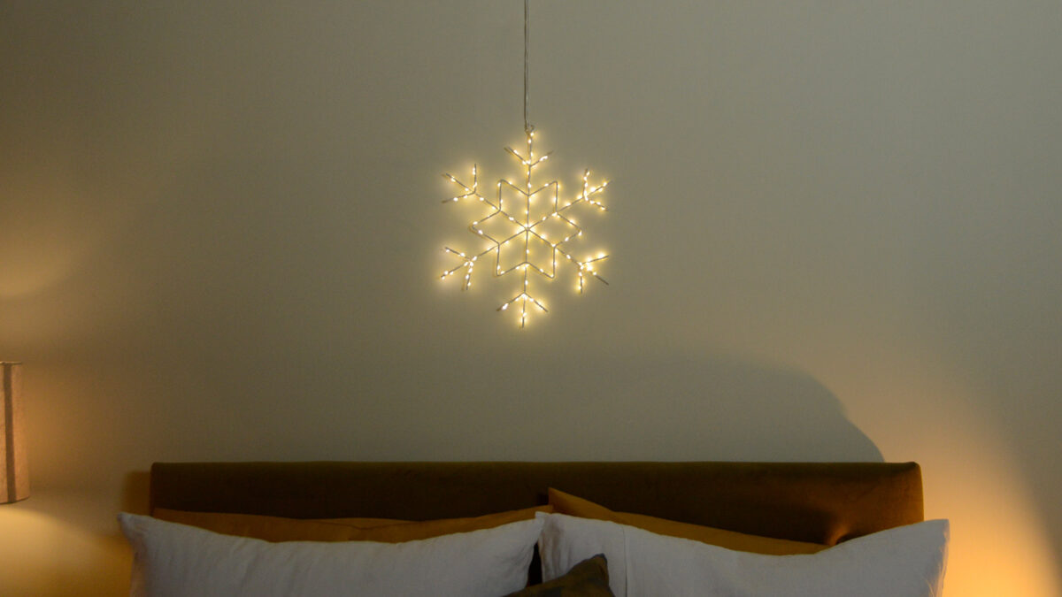 Light Up Snowflake above Bloomsbury bed