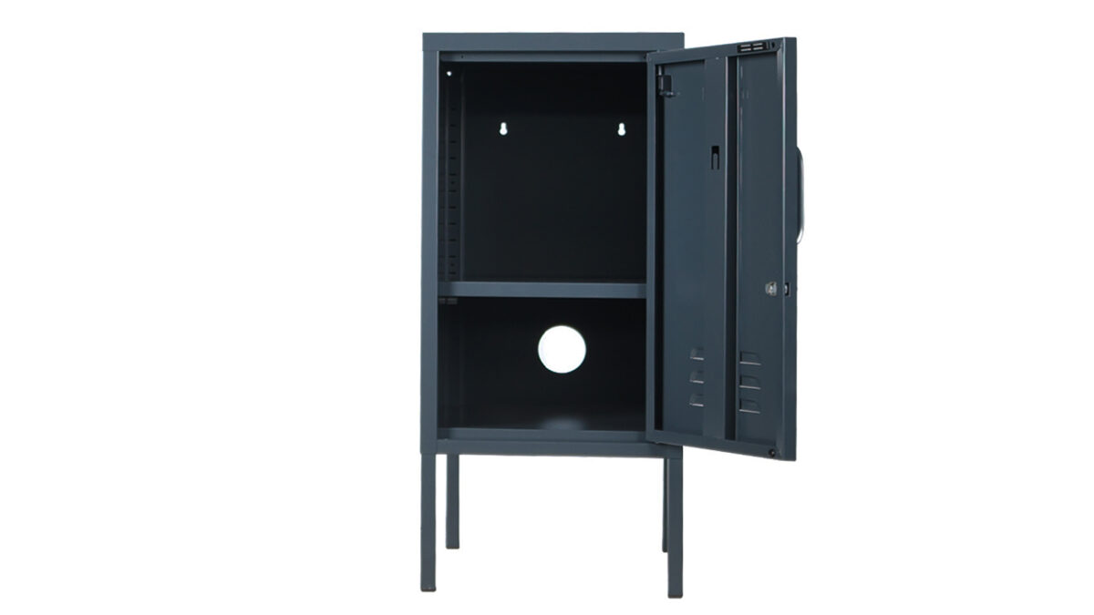 Locker The Shorty in Slate inside