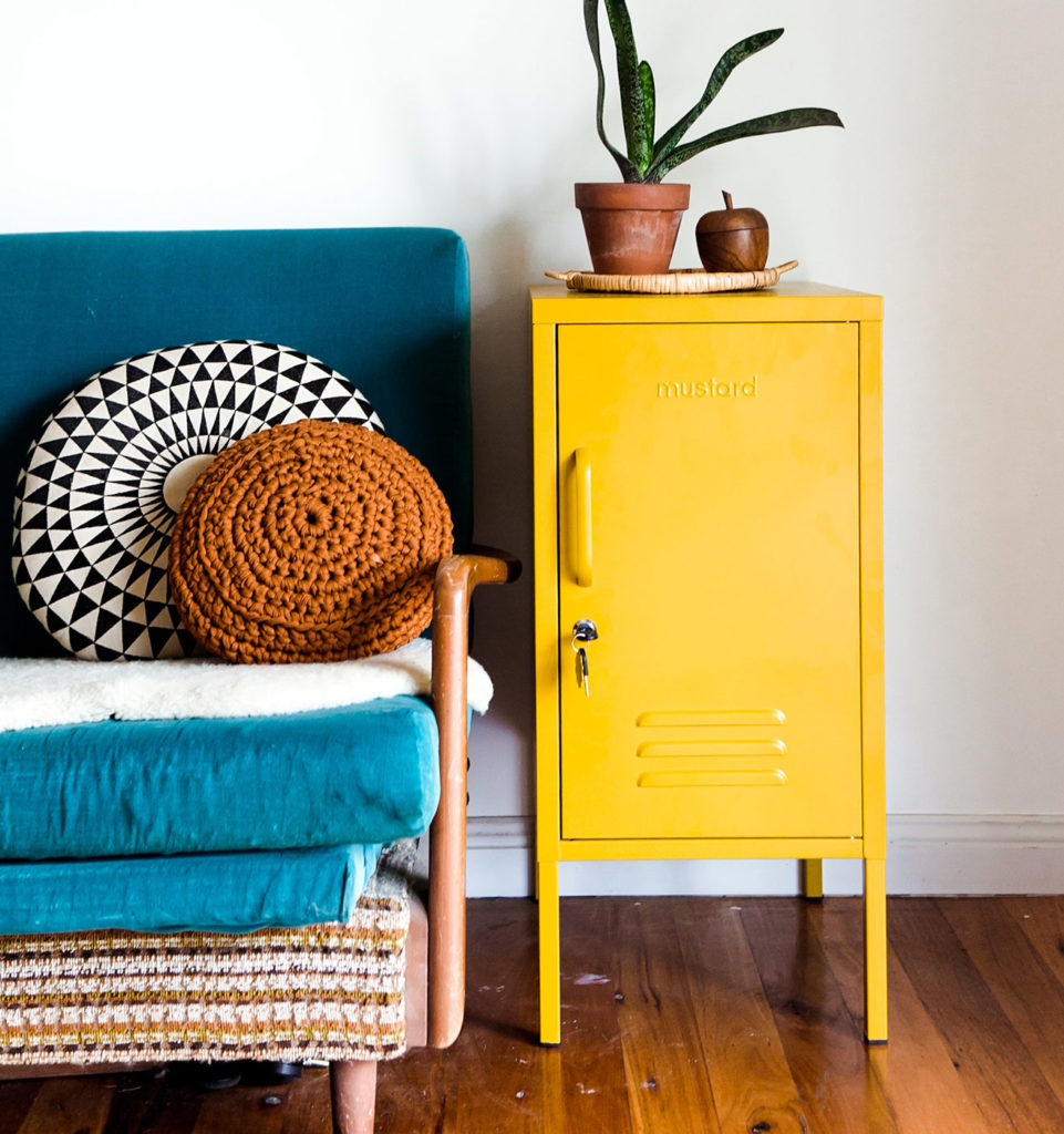 Locker-shorty-in-mustard