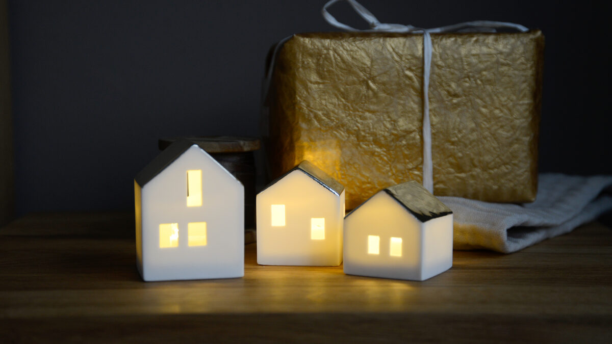 mini porcelain light up houses with shiny roof in 3 sizes