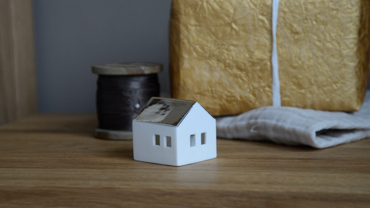 mini porcelain light up house with gold roof