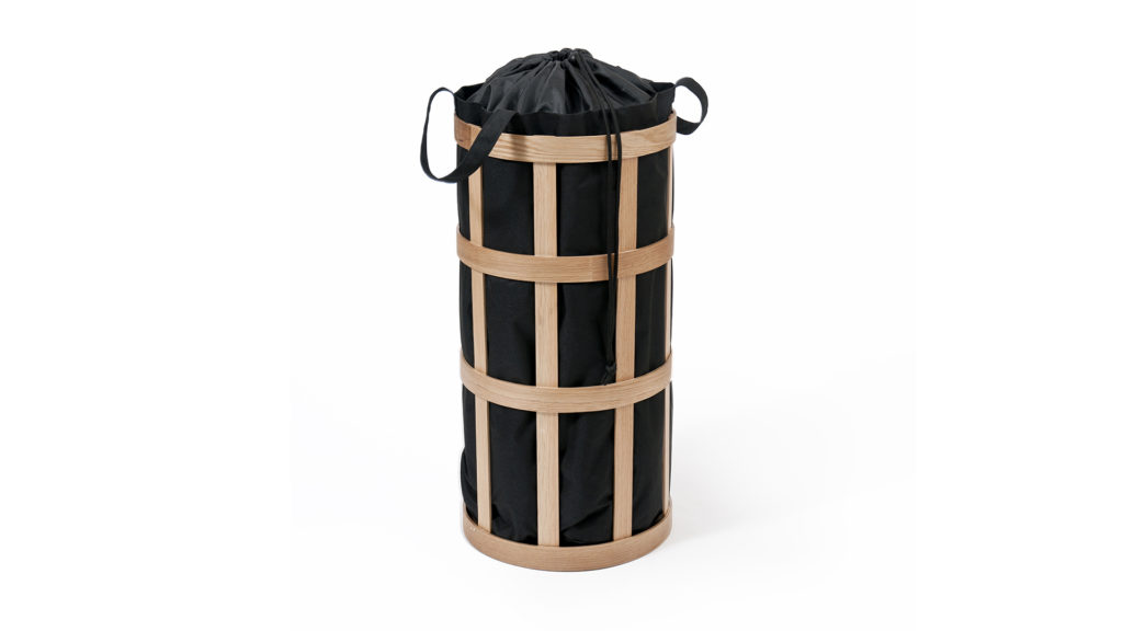 laundry-basket-black-cage-natural-oak