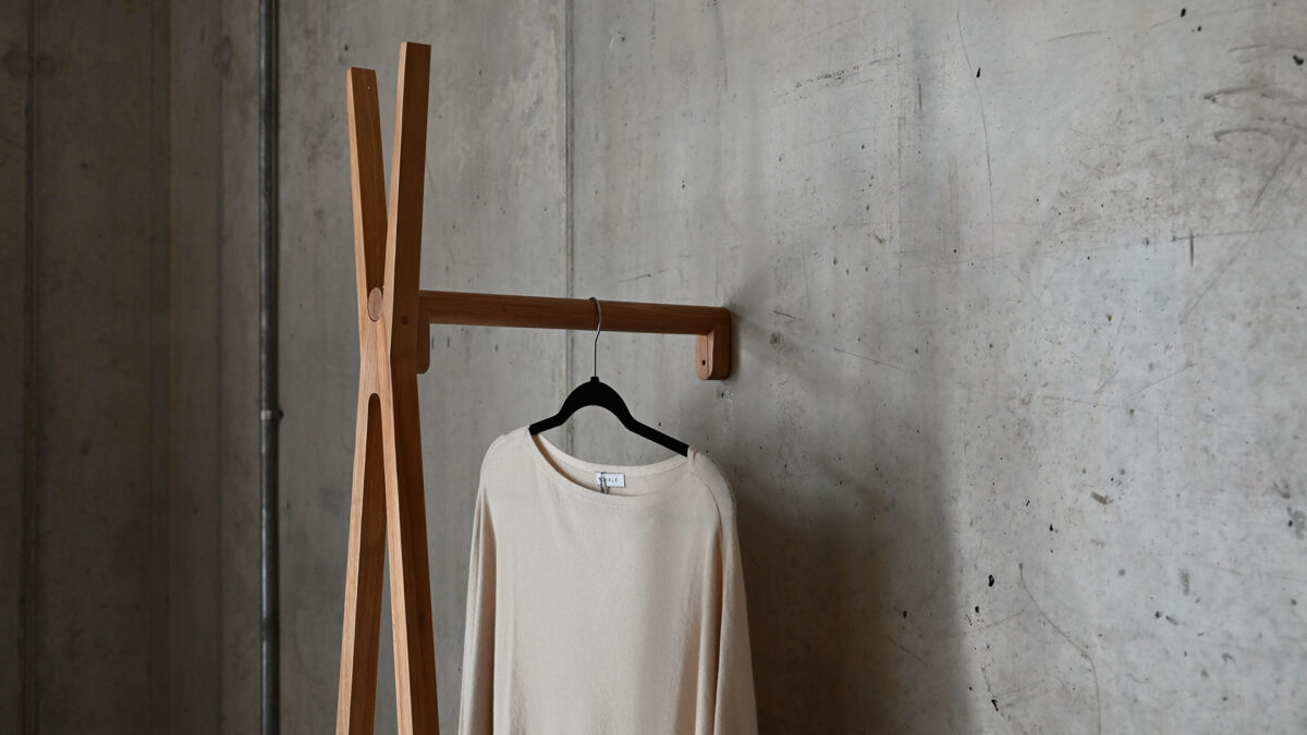 Wall Mounted Oak Clothes Rails - Image 3