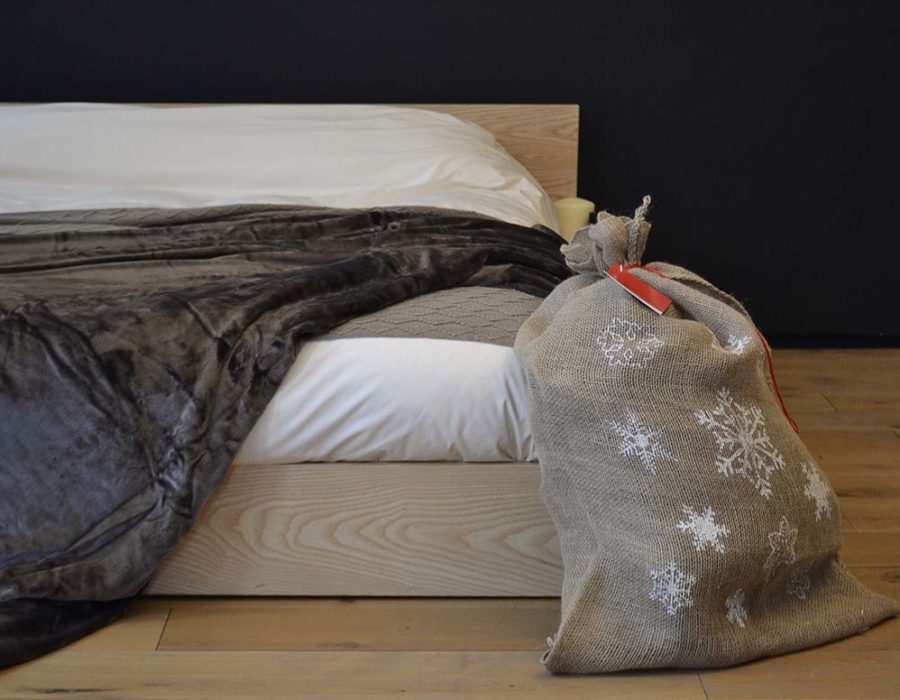 Ordering a new bed for Christmas - cut-off dates