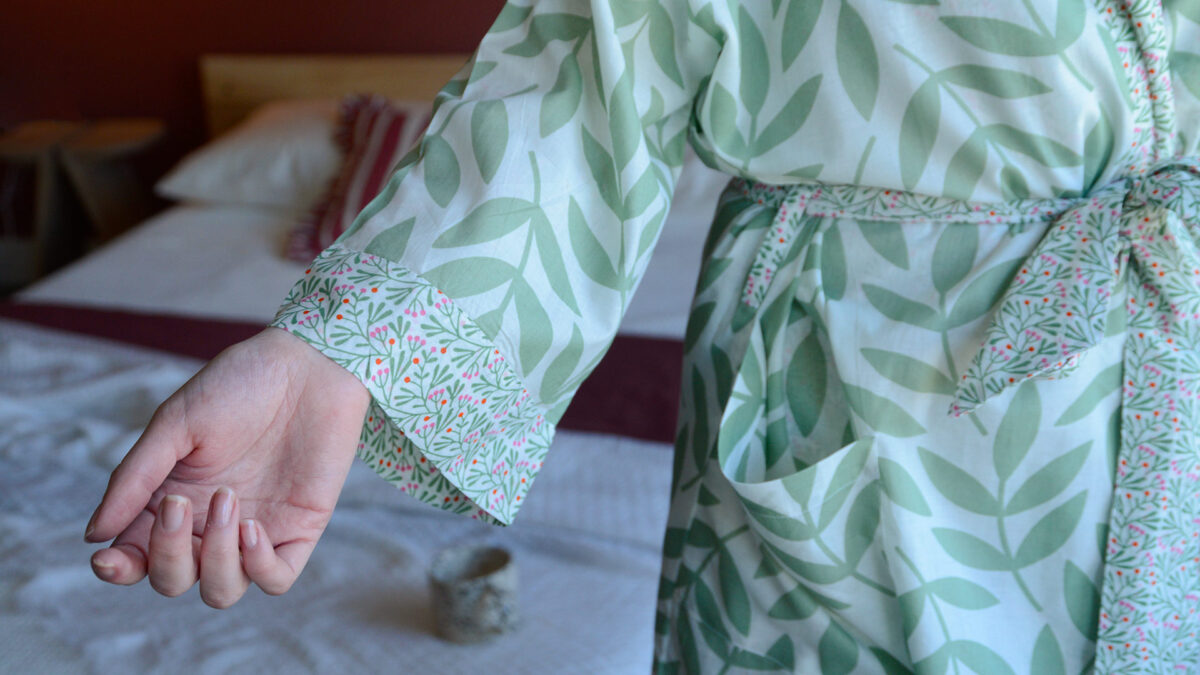 Pale Green Frond Cotton Robe - Image 5