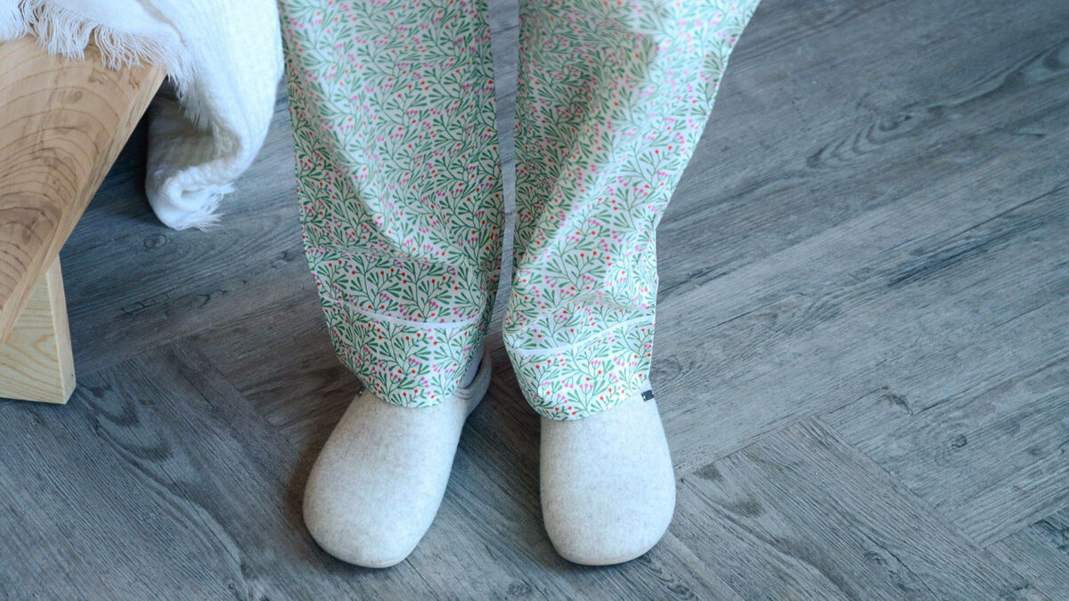 Pale Green Frond Pyjamas - Image 5