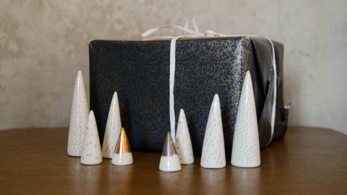 porcelain christmas tree sets with gold or silver details