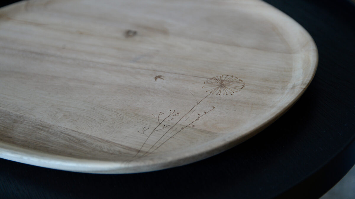 Rader Rustic Floral Oak Trays Large Detail