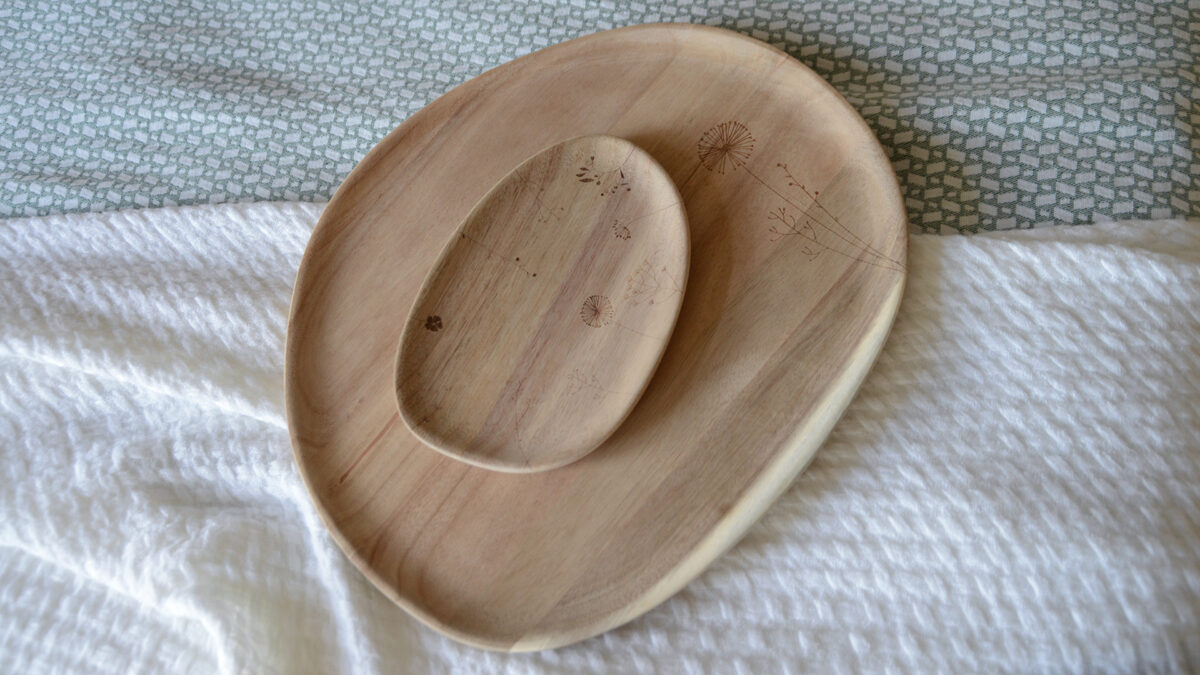 Rader Rustic Floral Oak Trays Main