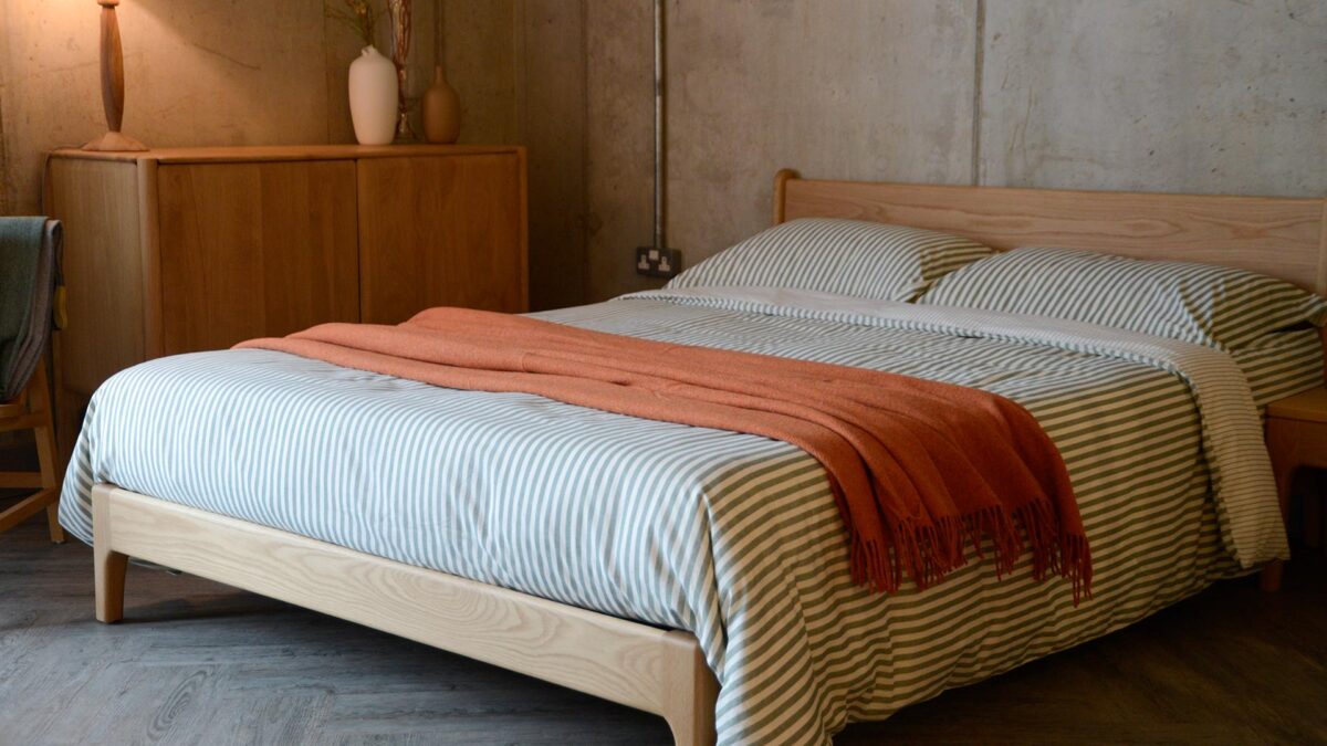 Recycled Merino Wool Throws - 3 Colours - Image 10