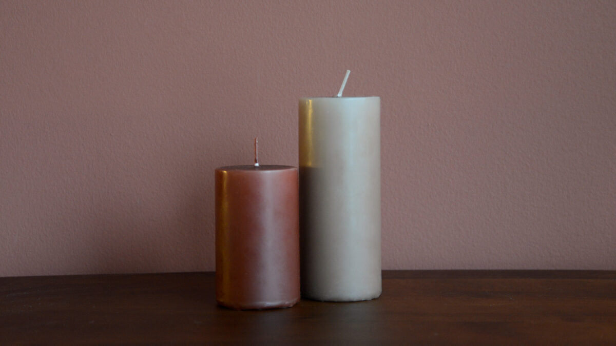 Set of 2 Unscented Candles - Red & Mink