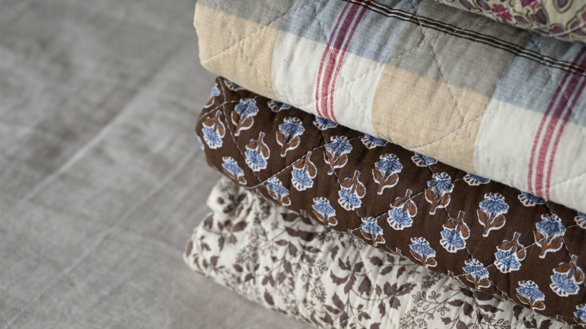 Retro Quilted Throws - Plum & Chocolate - Image 2