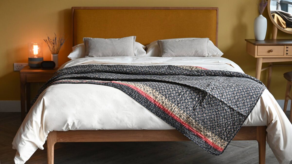 Retro Quilted Throws - Warm Tones - Image 9
