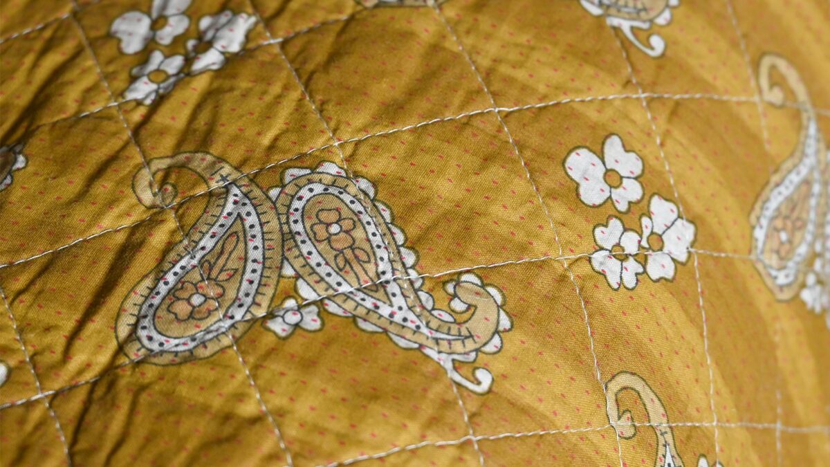 Retro Quilted Throws - Warm Tones - Image 8