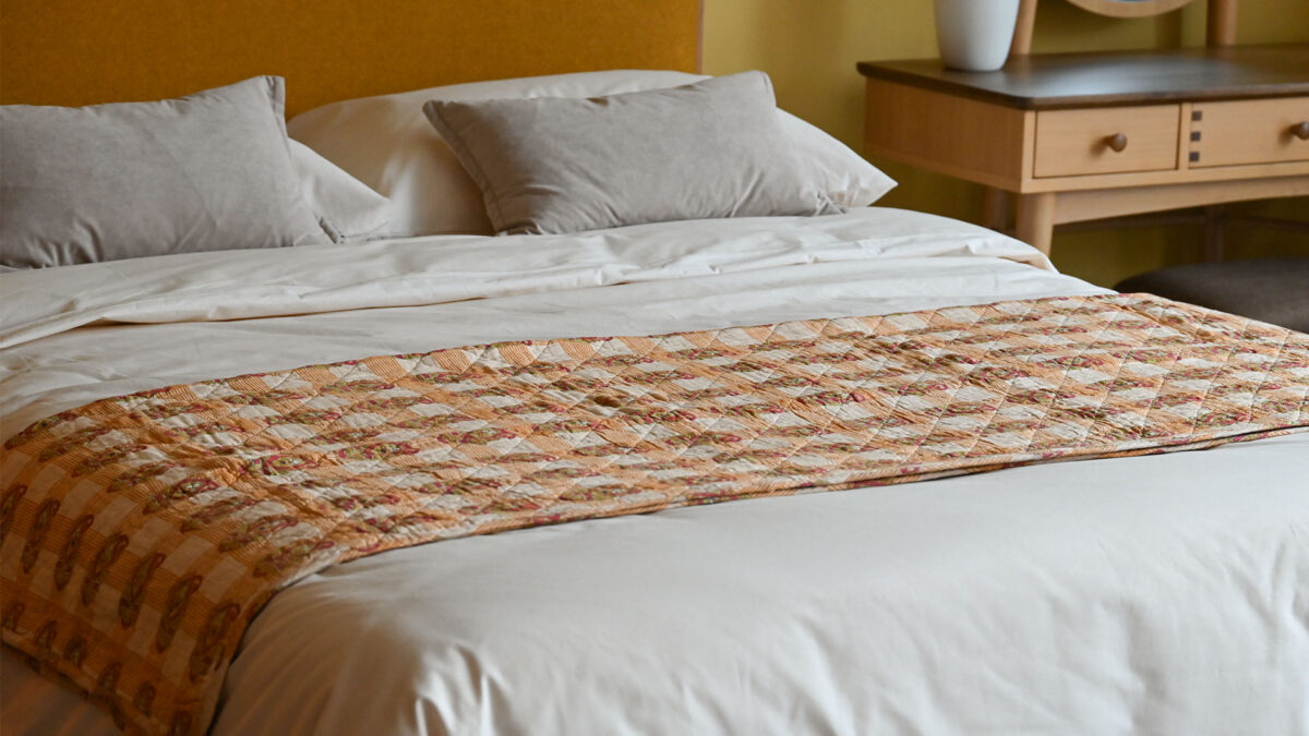 Retro Quilted Throws - Warm Tones - Image 5