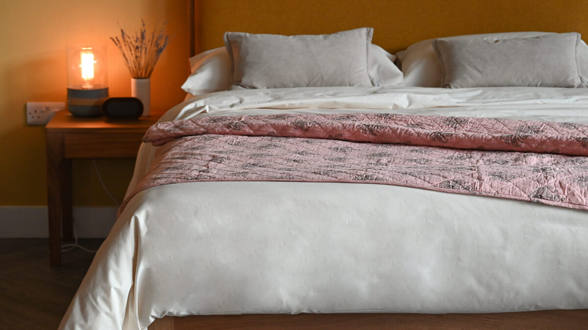 Retro Quilted Throws - Warm Tones - Image 4