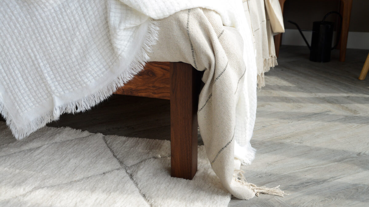 Rustic Cottagecore Look on Walnut Hathersage Leg Detail