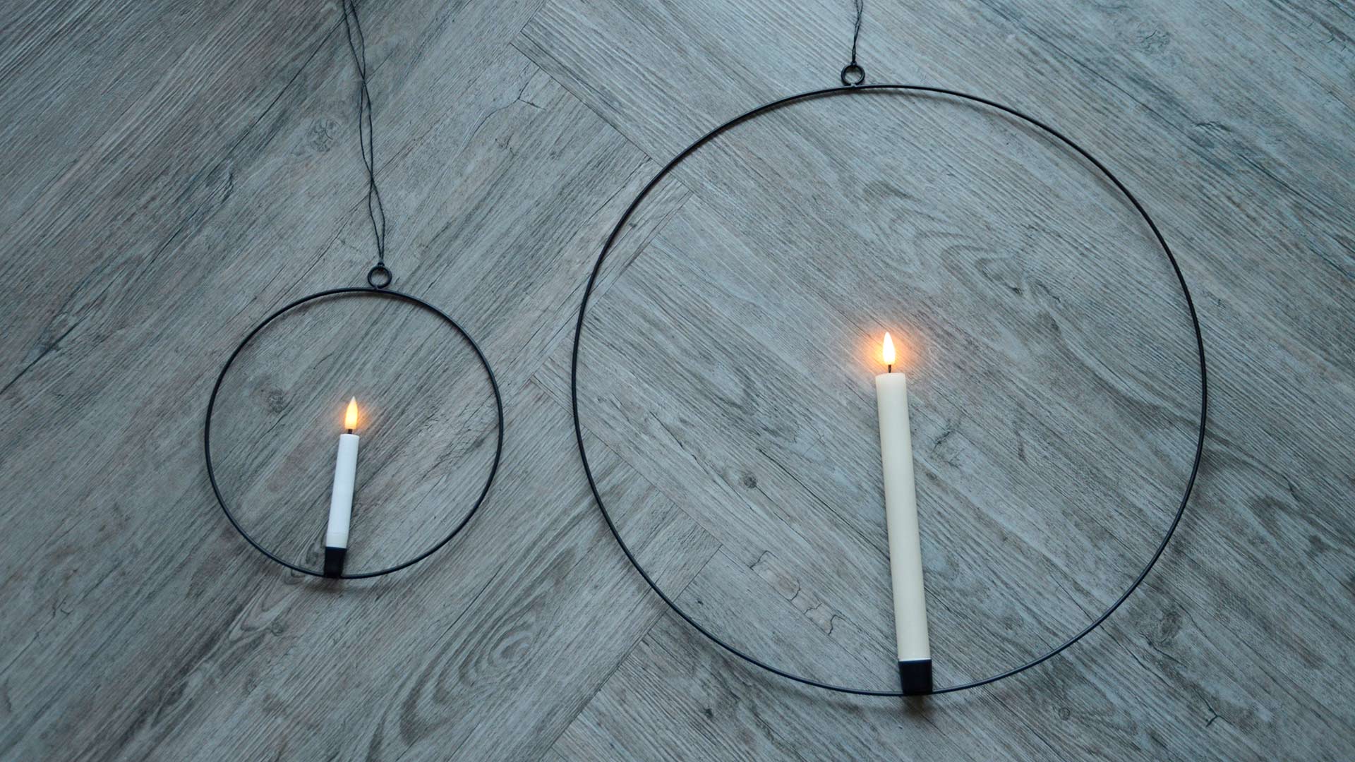 Festive Metal Candle Rings 2 sizes