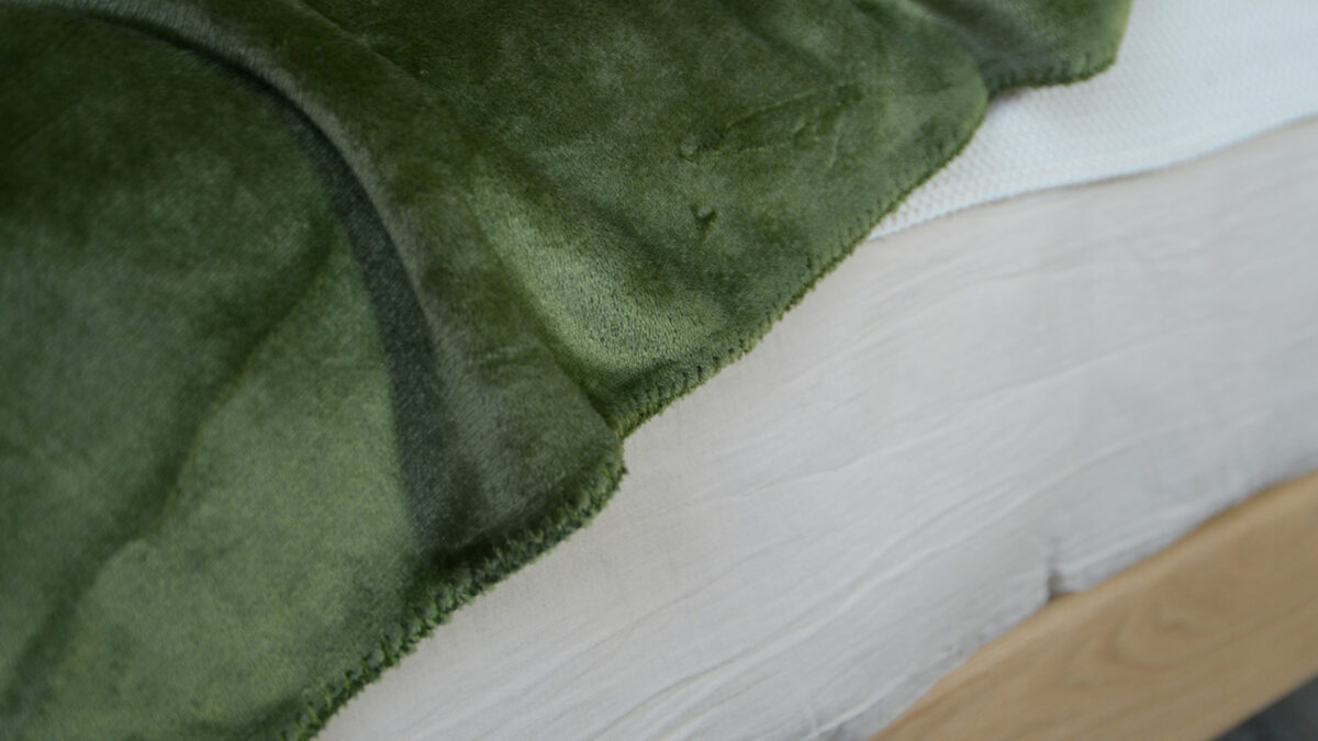 Soft and Cosy Olive Green Blanket Stitch Detail