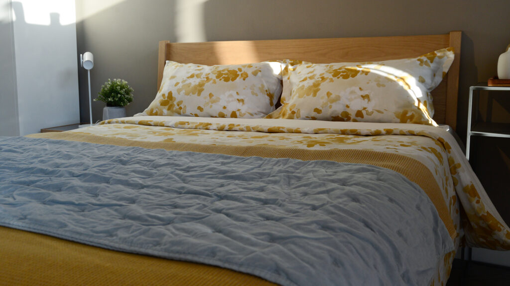 spring summer bedding styling