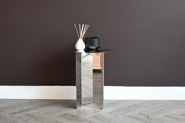 Oru - Modern Steel Table