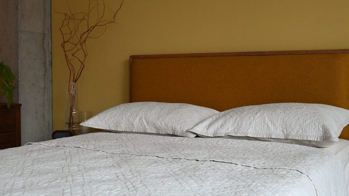 Stone Tile Embroidered Bedspread Set - Image 4