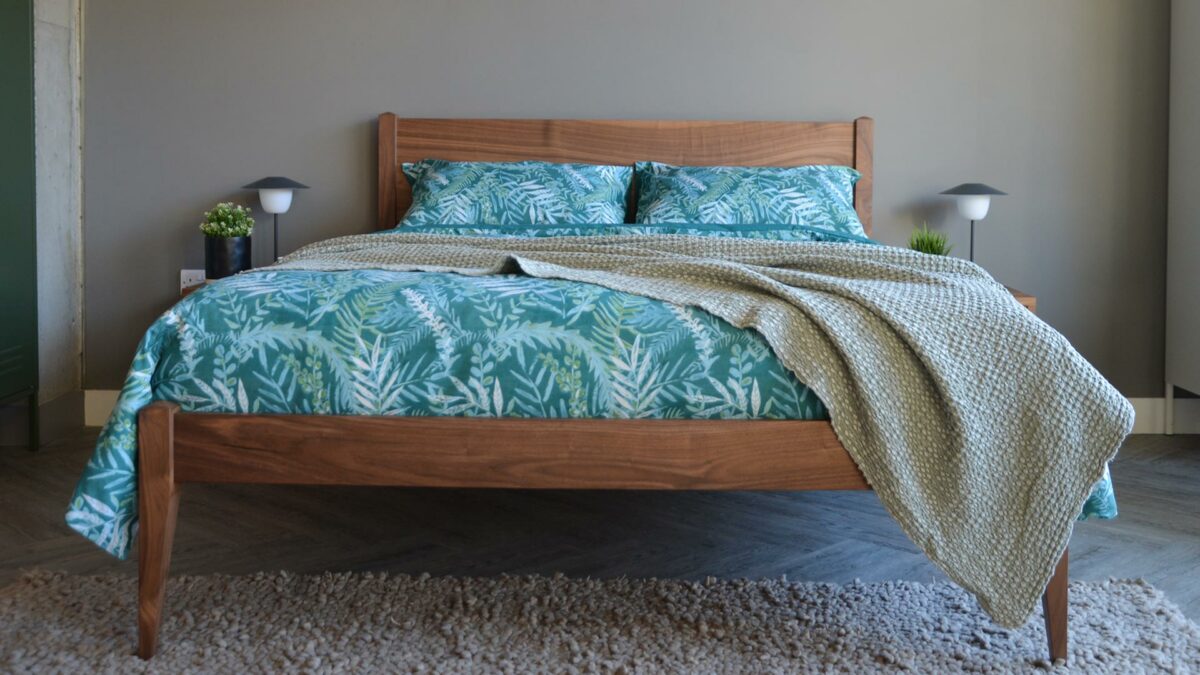 teal-coloured tropical leaves print duvet cover set