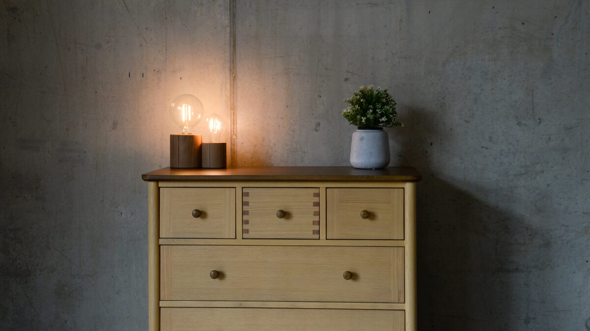 Two Tone 7 drawer chest front top with accessories