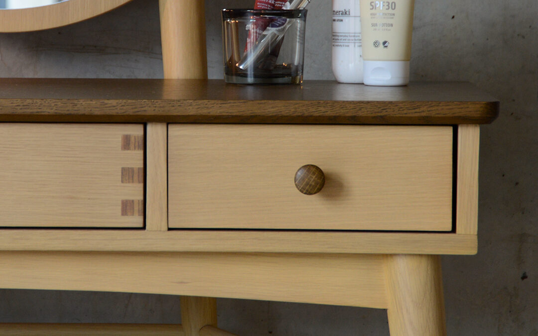 Two Tone Dressing Table Display PORTRAIT