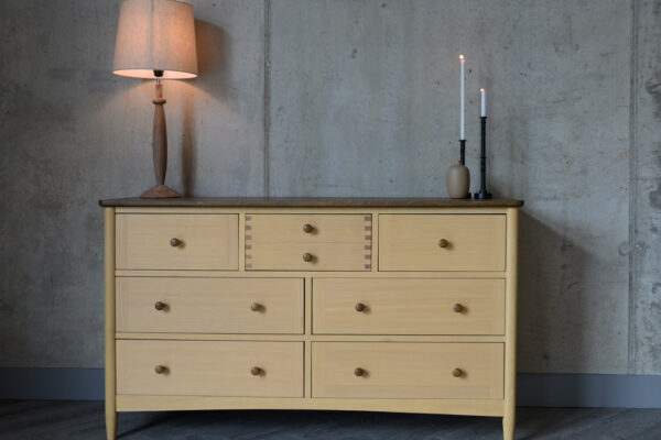 Two Tone Wide Unit 6 drawer chest front with accessories