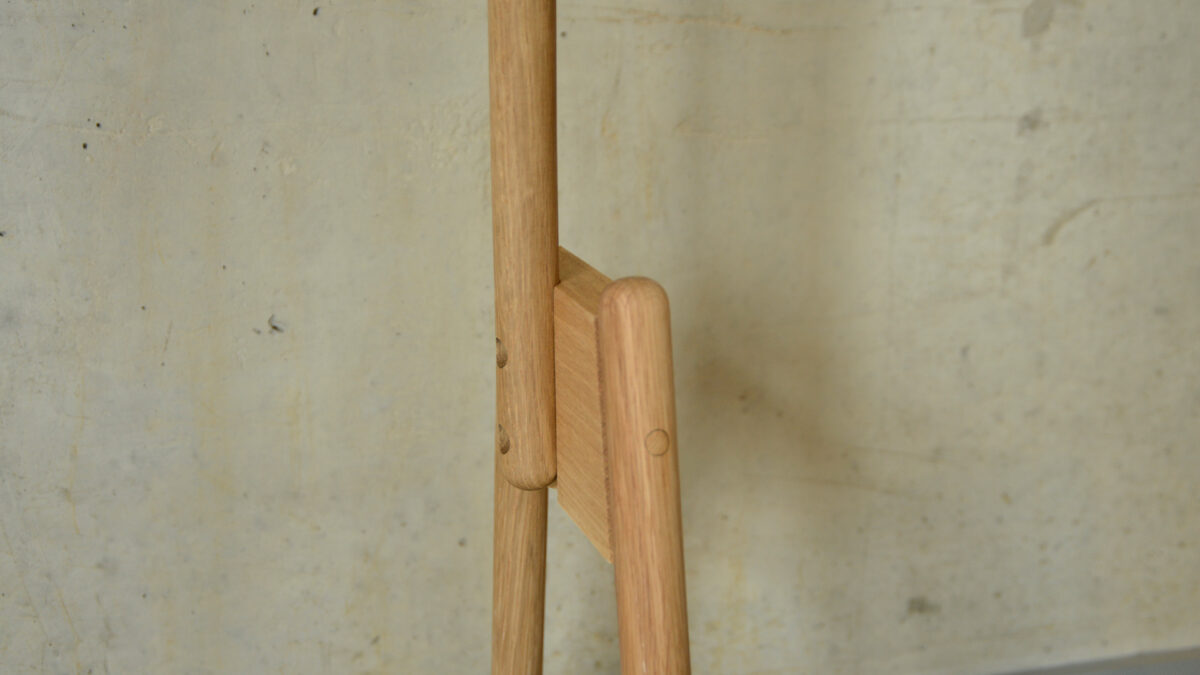 Wireworks Oak Rail Leg Joint Detail