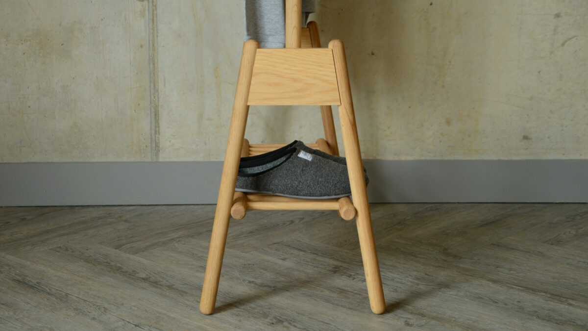 Wireworks Oak Rail Side Leg Detail