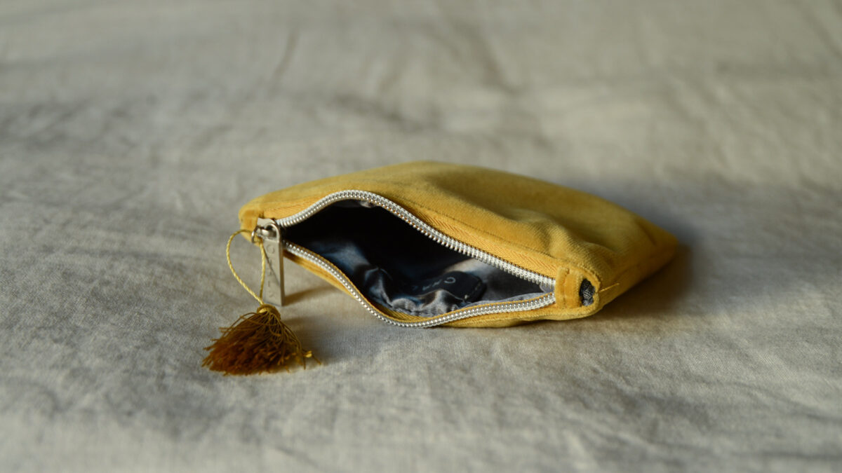 Velvet zipped purse in mustard yellow