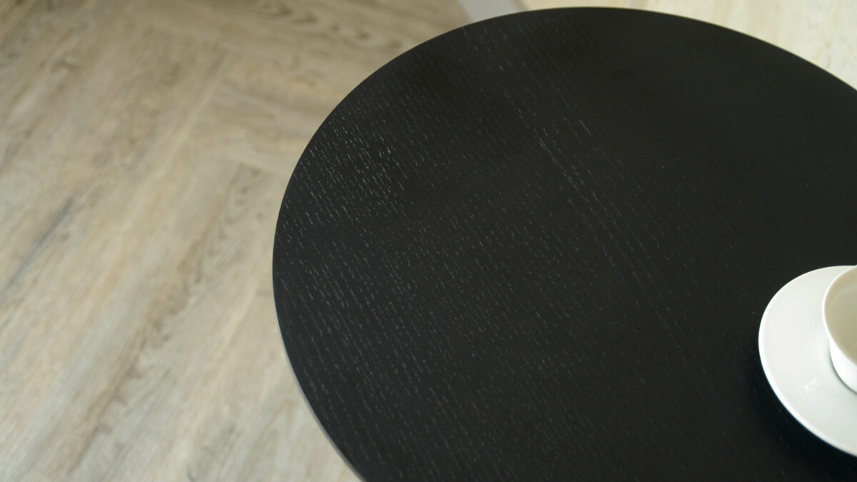 adjustable height side table top detail