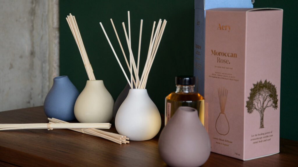 eco friendly luxury room scent diffusers with ceramic vase and in a range of scents and colours