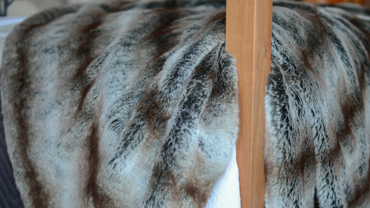 alaska rabbit faux fur bedspread