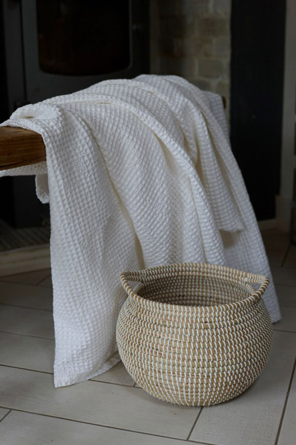 Narvik White Waffle Throw