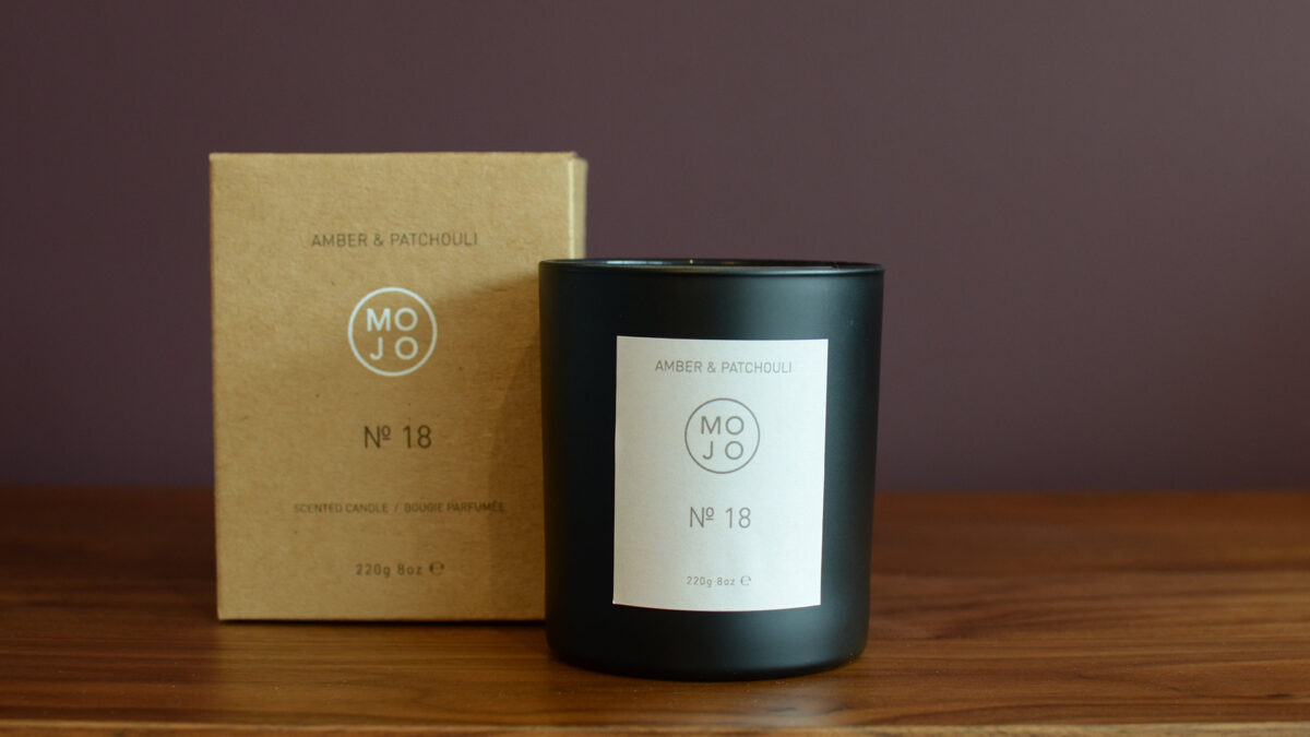 amber-&-patchouli-mojo-scented-candle