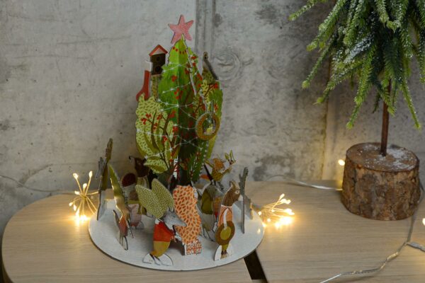 3D advent calendar with wildlife in an xmas tree scene
