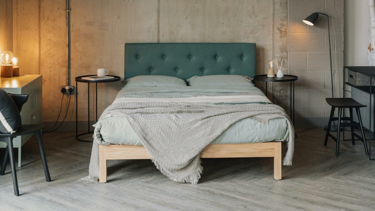 ask Arran bedbease with mint green bedding