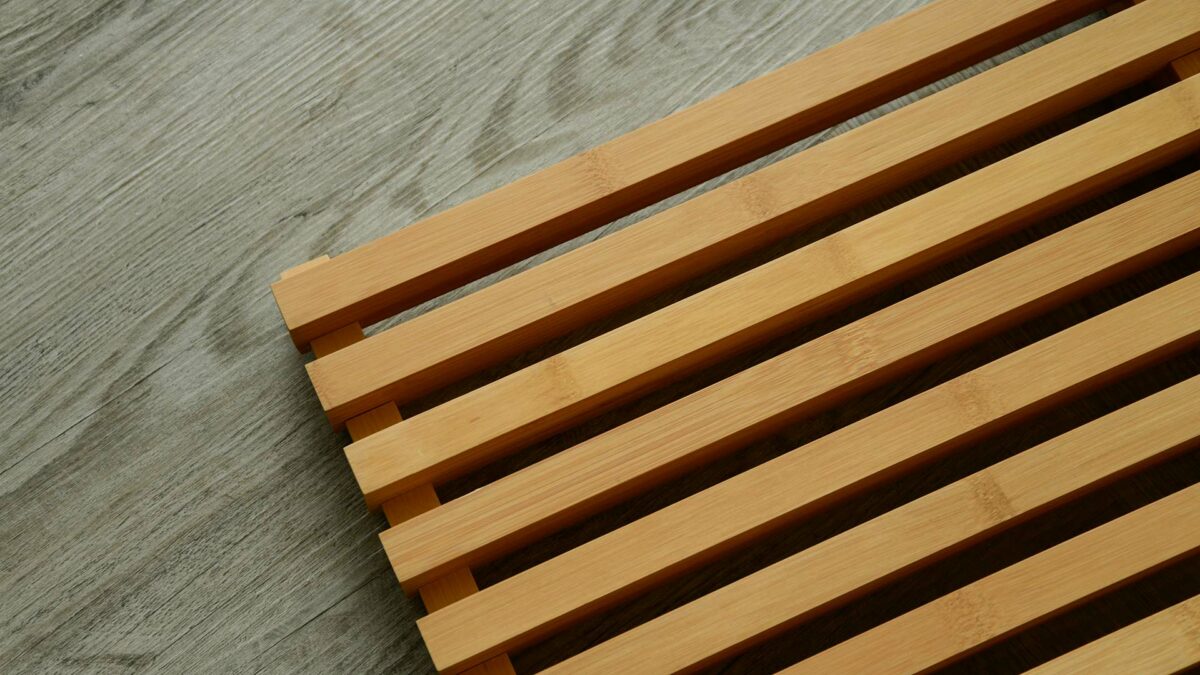 slatted bamboo bath mat