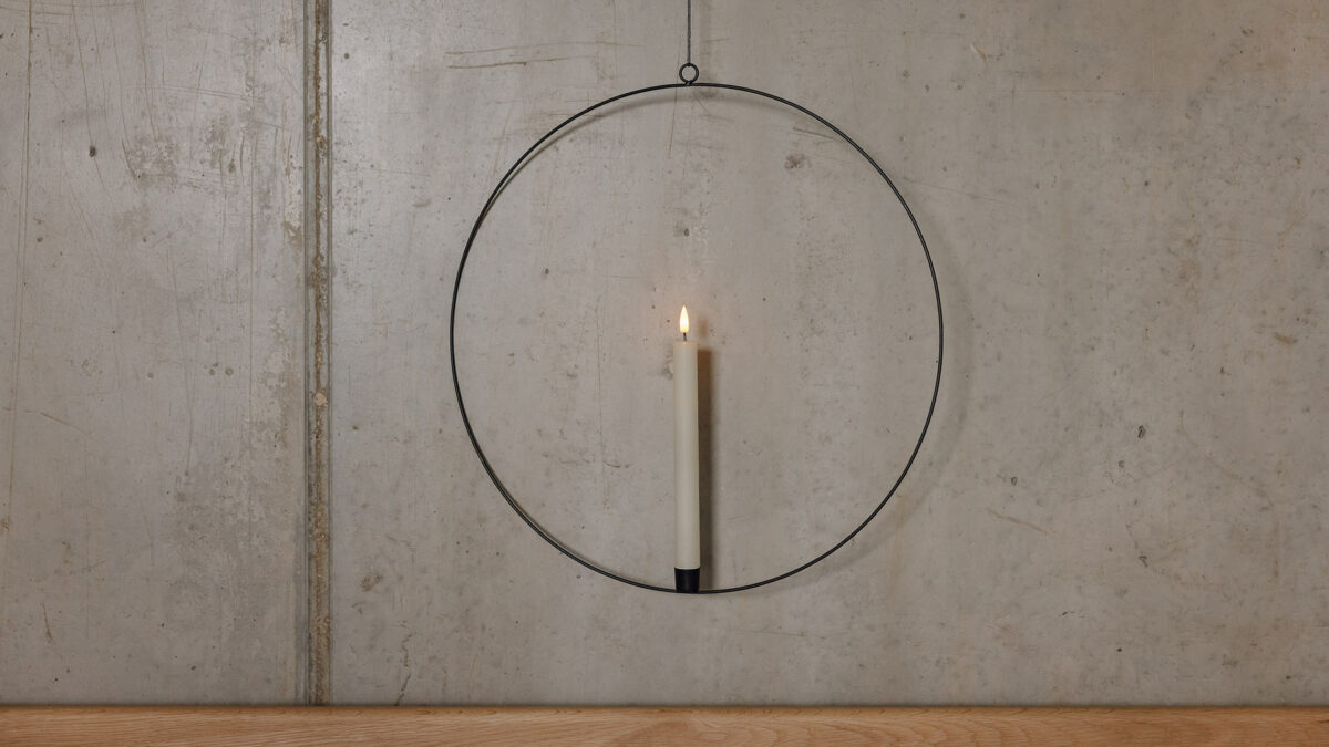 battery powered candle with modern ring holder