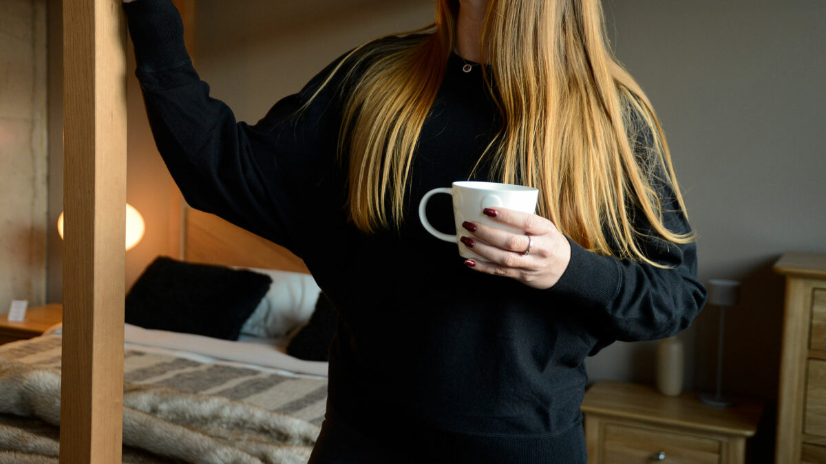 cosy sweatshirt with batwing sleeves in black