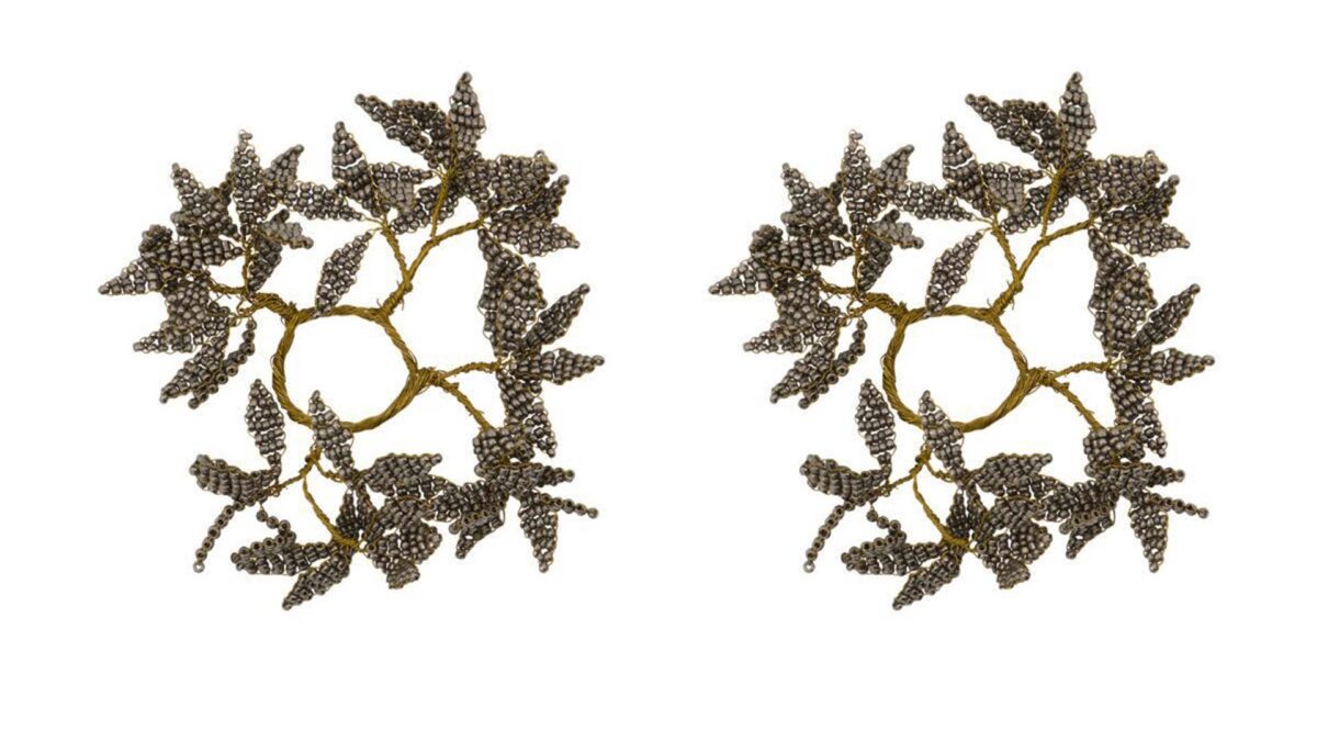 beaded christmas decoration for dinner candles