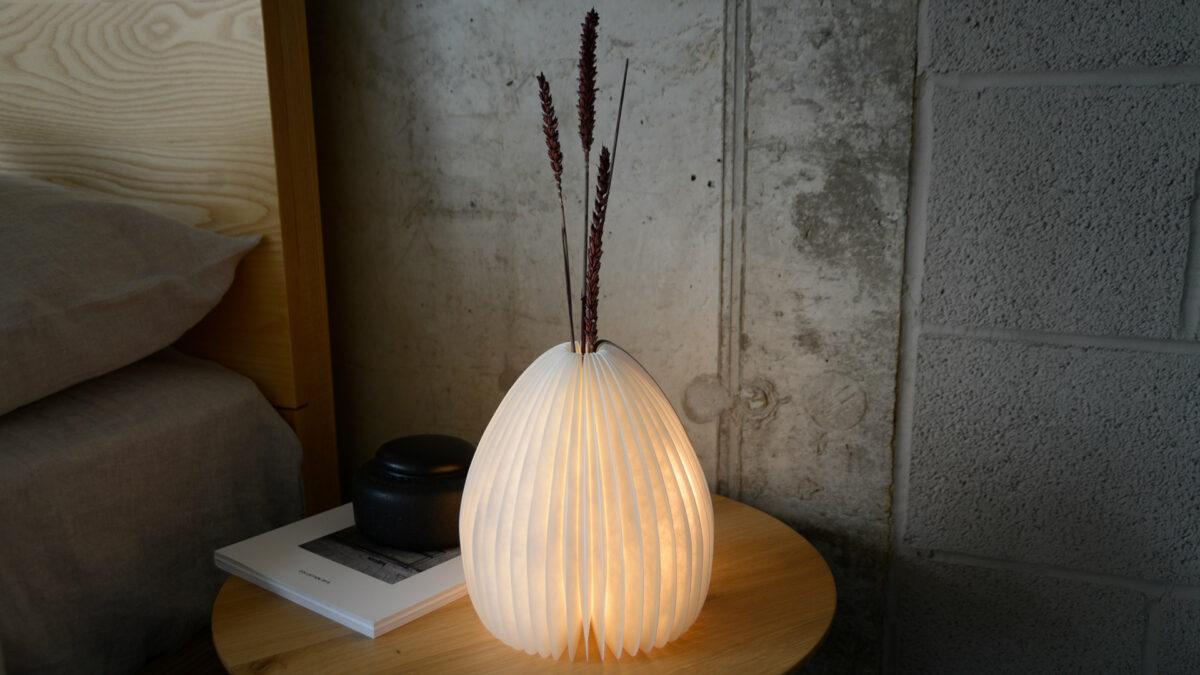 bedside light and vase 1