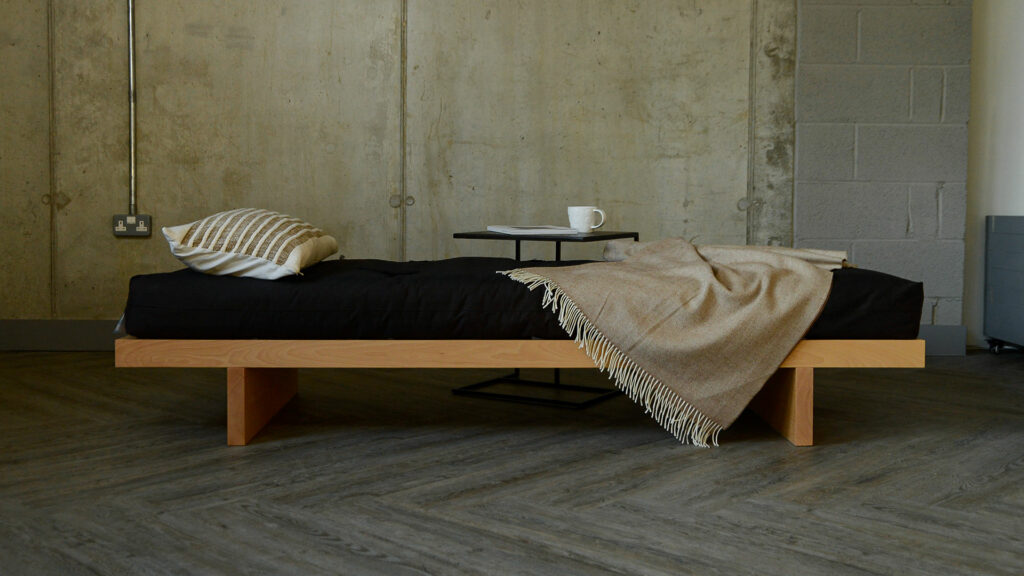 beech kyoto day bed with black futon mattress
