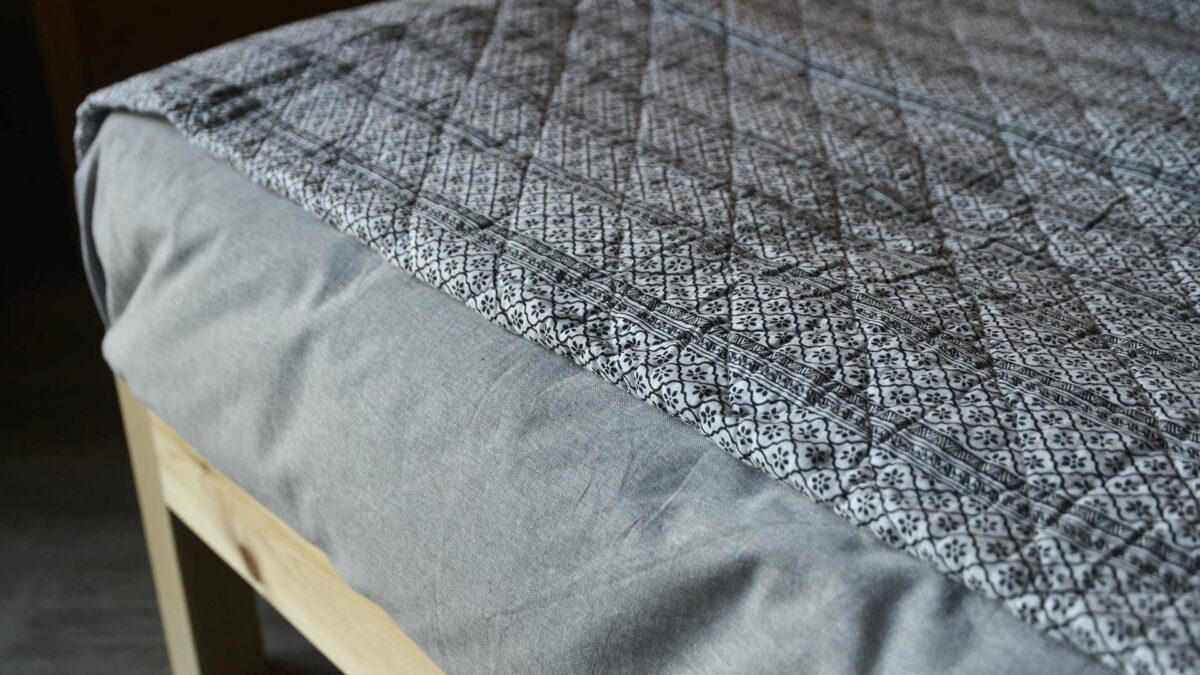 black-and-white-quilted-throw