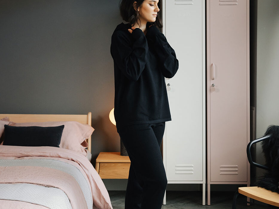 black knitted lounge wear and fluffy slippers 1400
