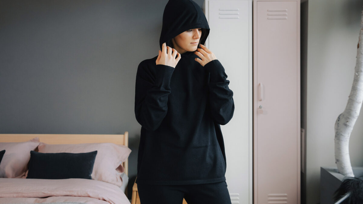 black knitted loungewear hooded top 1920